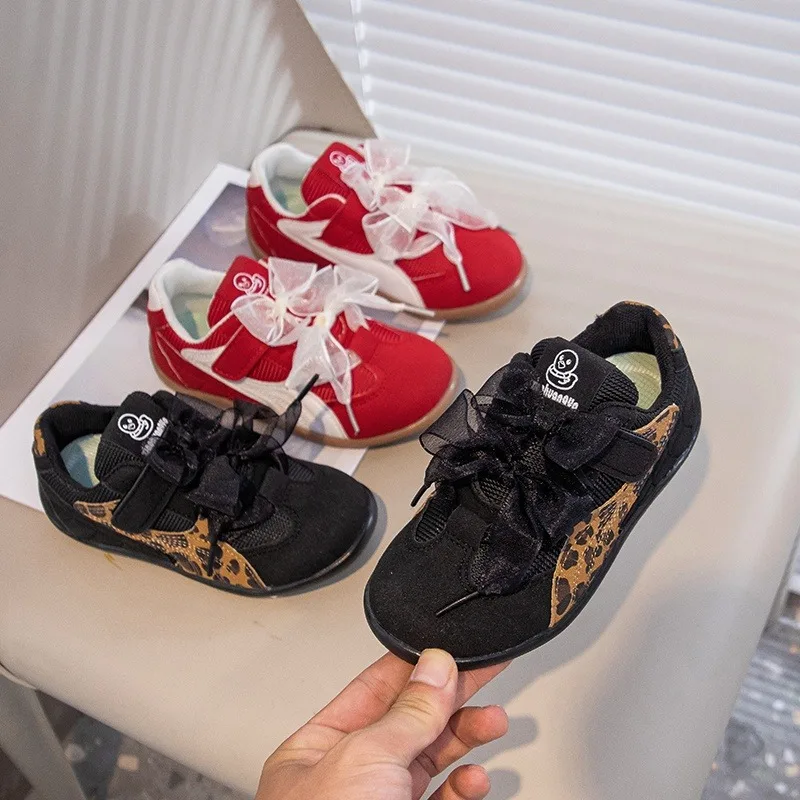 2025 New Style Hot Selling Fashion Trend Children Casual Shoes for Boys and Girls Anti-Slip Learning Walkers Kids Flats Shoes
2025 New Style Hot Selling Fashion Trend Children Casual Shoes for Boys and Girls Anti-Slip Learning Walkers Kids Flats Shoes