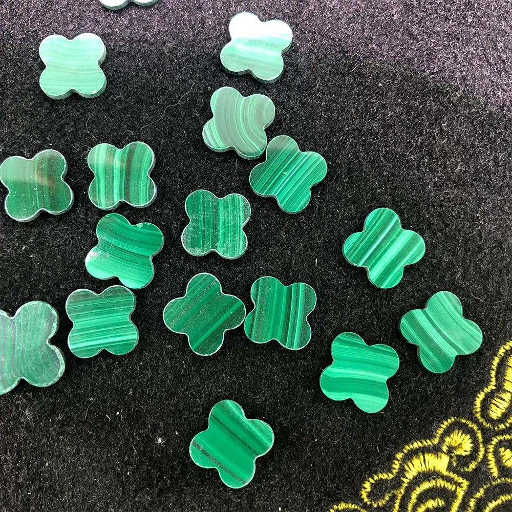 Natural Stone Malachite Four Leaf Flower Cabochon Crystals Gemstones Crystal Stones Home Decor Minerals Quartz Energy Spiritual
Natural Stone Malachite Four Leaf Flower Cabochon Crystals Gemstones Crystal Stones Home Decor Minerals Quartz Energy Spiritual