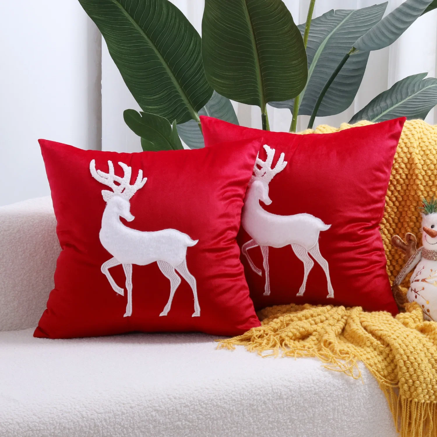45*45 Christmas Throw Pillow Covers Christmas Cartoon Embroidered Cushion Cover 2024 New Year Pillow Cases Home Decor Festival
45*45 Christmas Throw Pillow Covers Christmas Cartoon Embroidered Cushion Cover 2024 New Year Pillow Cases Home Decor Festival