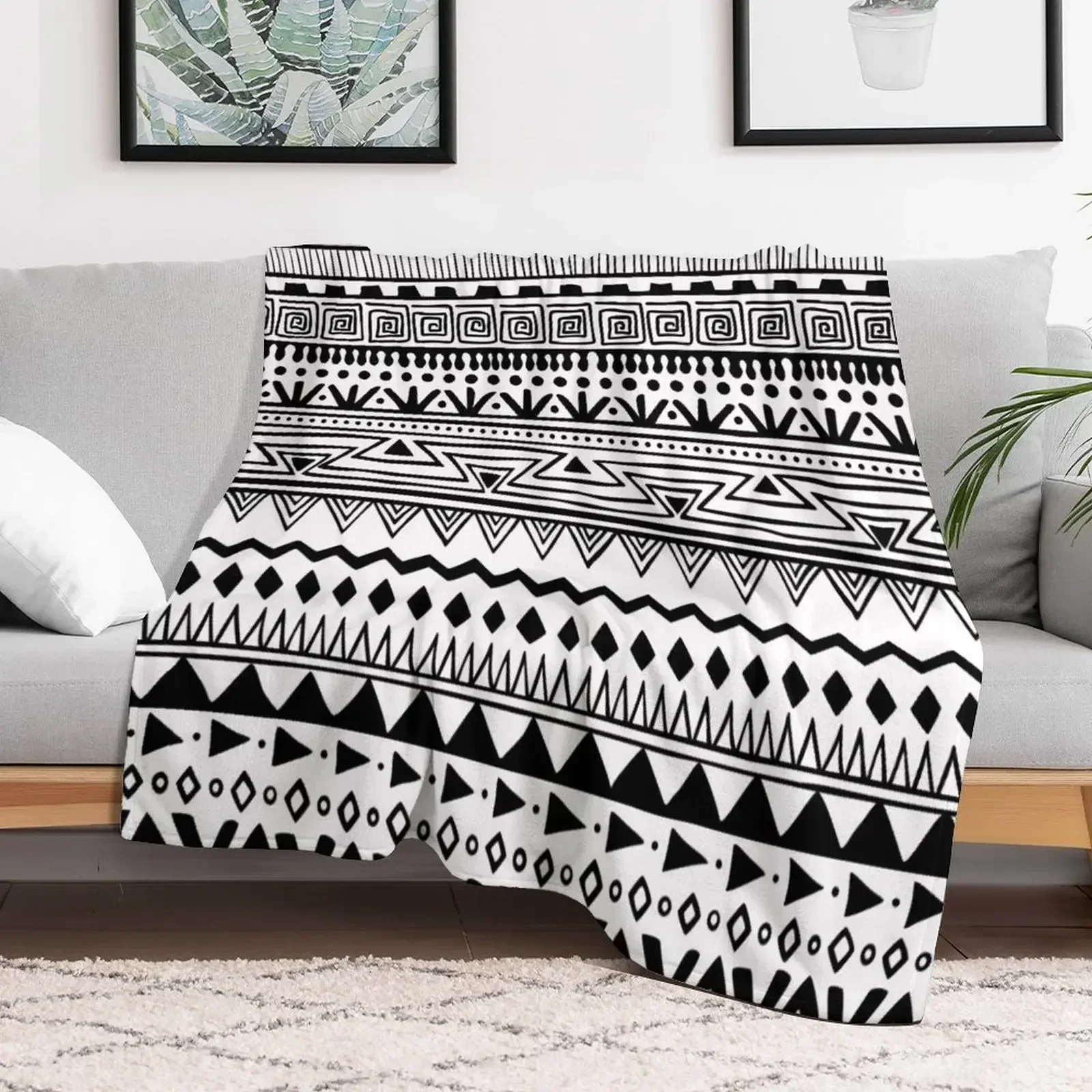Black and White African Pattern Throw Blanket For Decorative Sofa Blankets For Baby Furrys Blankets
Black and White African Pattern Throw Blanket For Decorative Sofa Blankets For Baby Furrys Blankets
