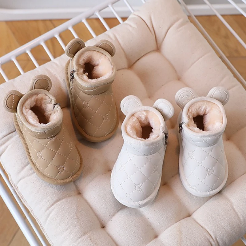Child Fashion Child Boots2025New Korean Edition Casual Baby Plush Flat Boots Retro Baby Anti SlipComfortac Versatile Short Boots
Child Fashion Child Boots2025New Korean Edition Casual Baby Plush Flat Boots Retro Baby Anti SlipComfortac Versatile Short Boots