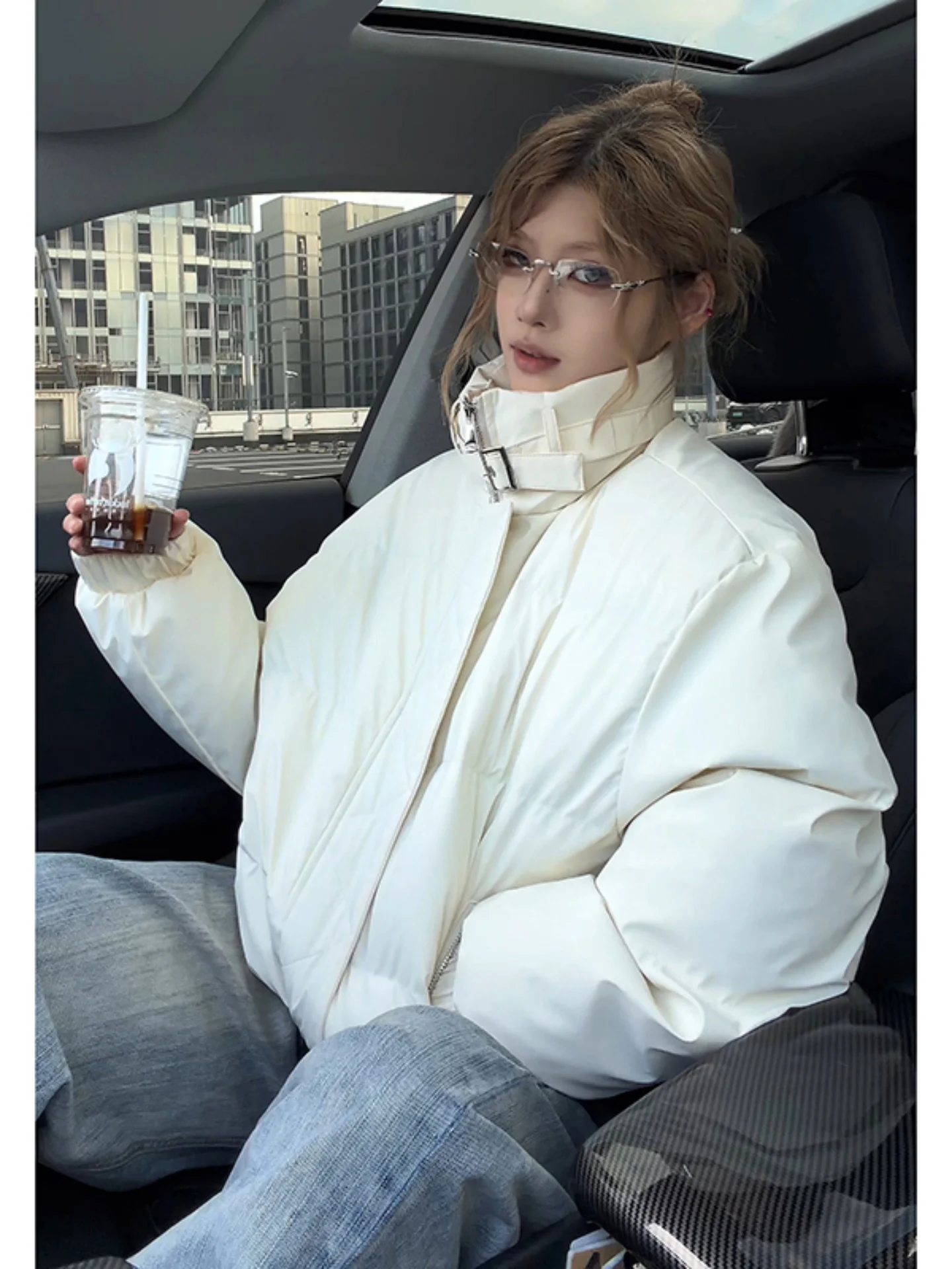 Мужская легкая утепленная куртка из хлопка в американском стиле, зимнее теплое хлопковое пальто с воротником-стойкой, верхняя одежда
Мужская легкая утепленная куртка из хлопка в американском стиле, зимнее теплое хлопковое пальто с воротником-стойкой, верхняя одежда