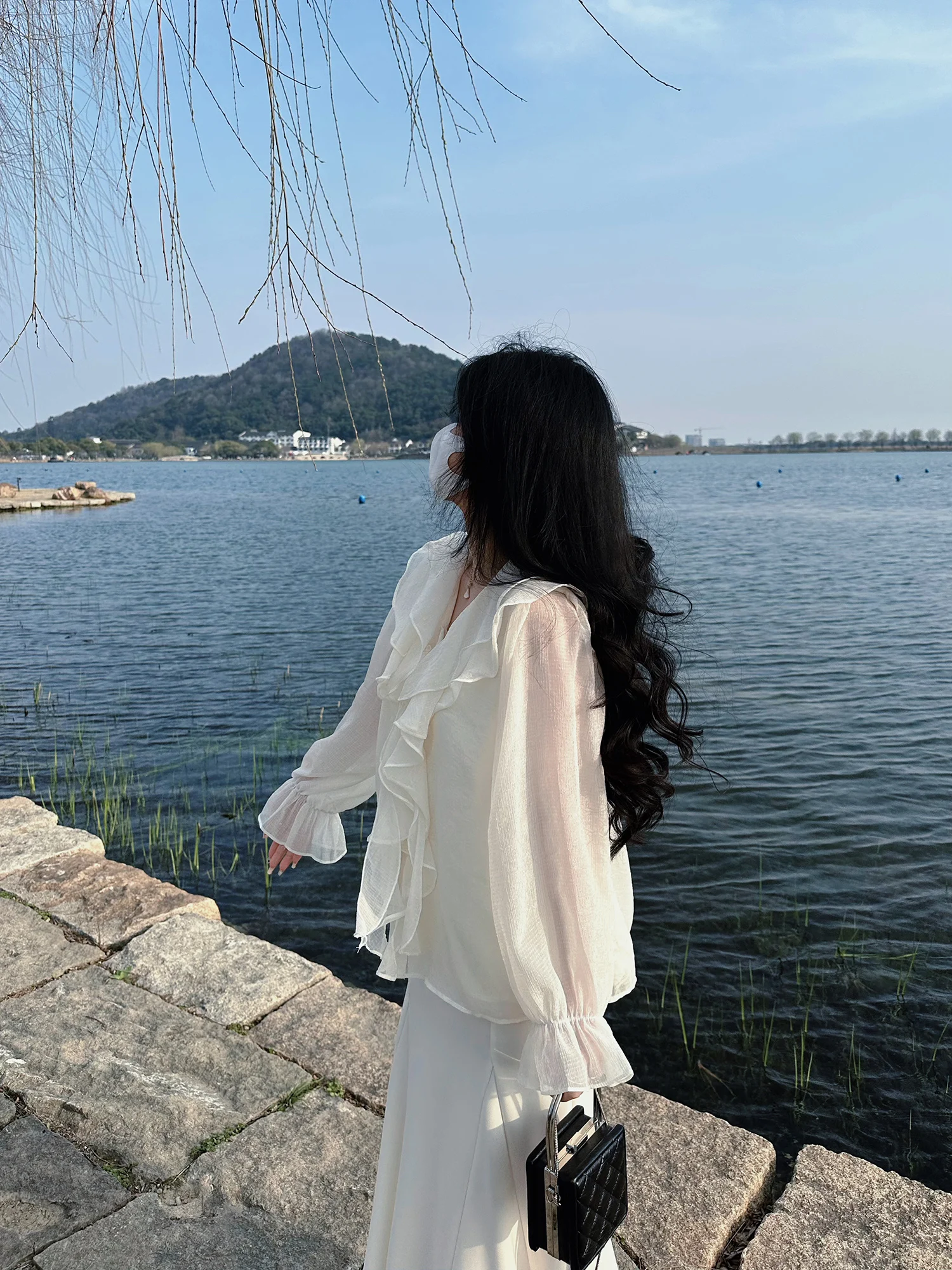 Gentle Wind V-Neck Long Sleeve Women's Chiffon Shirt Bow Design Thin Spring Summer Korean Style Loose Fit Lace Trim
Gentle Wind V-Neck Long Sleeve Women's Chiffon Shirt Bow Design Thin Spring Summer Korean Style Loose Fit Lace Trim
