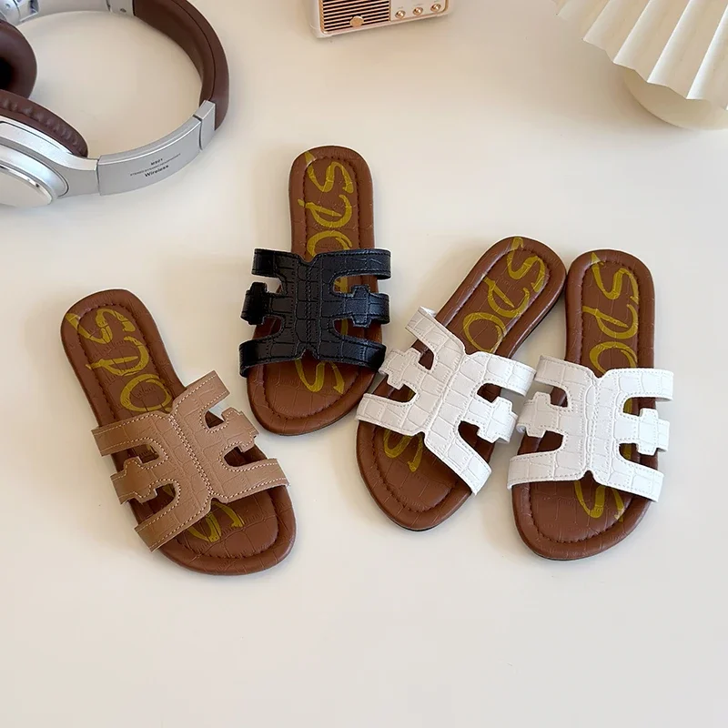 Sandals for Girls Fashion Korean Style 2025 Summer New Soft Bottom Anti-slippery Versatile Chic Roman Open-toe Simple Beach Shoe
Sandals for Girls Fashion Korean Style 2025 Summer New Soft Bottom Anti-slippery Versatile Chic Roman Open-toe Simple Beach Shoe