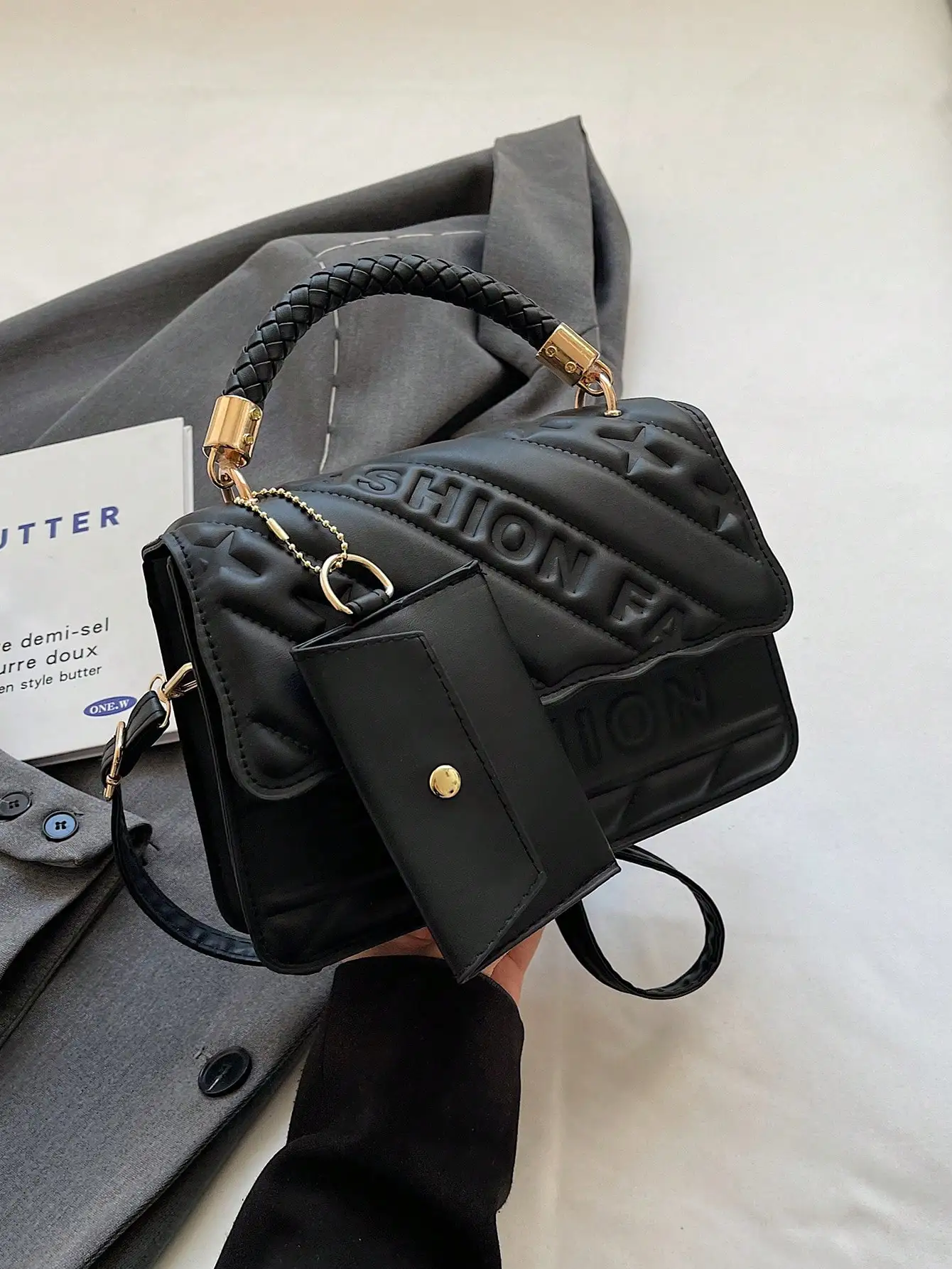 2024 New Exotic Style Small Crossbody Bag For Women, Fashion Versatile Glossy Lacquer Leather Adjustable Strap Mini Square Bag
2024 New Exotic Style Small Crossbody Bag For Women, Fashion Versatile Glossy Lacquer Leather Adjustable Strap Mini Square Bag
