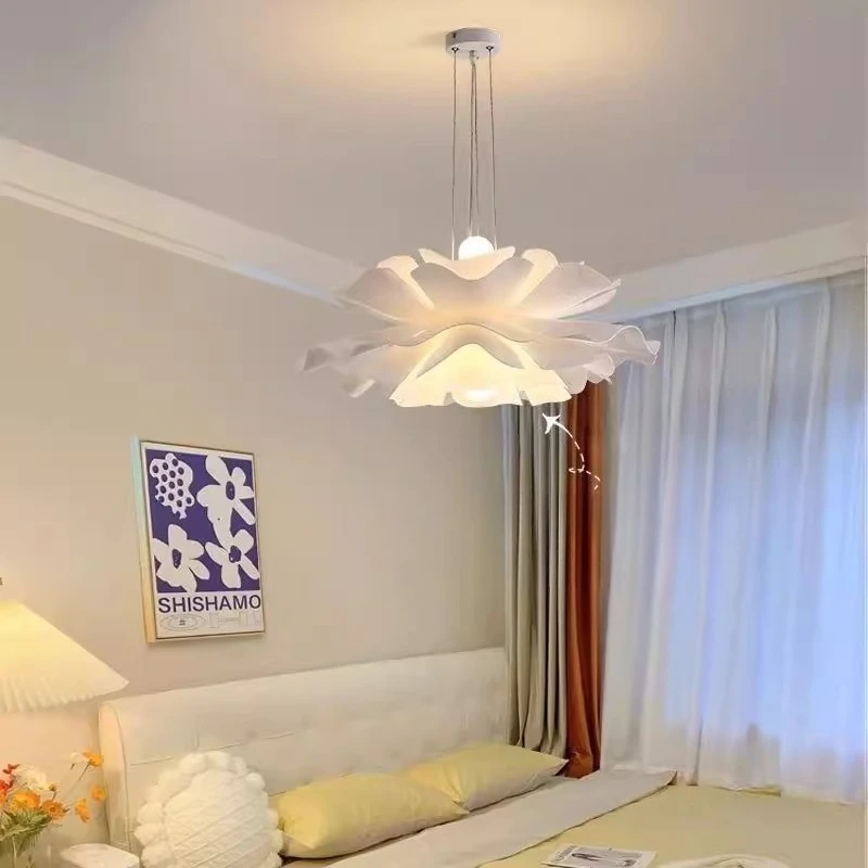 French Style Pendant Lights Cream Style Flower LED Chandelier Bedroom Study Cafe Restaurant Decoration for Home Ceiling Lighting
French Style Pendant Lights Cream Style Flower LED Chandelier Bedroom Study Cafe Restaurant Decoration for Home Ceiling Lighting