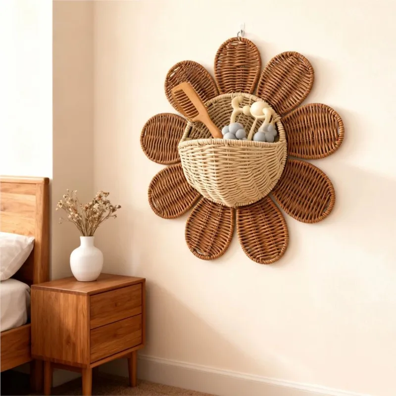 Nordic Style Rattan Woven Wall Hanging Basket Entry-level Key Storage Basket Bathroom Daisy Wall Hanging Decoration Basket ZI638
Nordic Style Rattan Woven Wall Hanging Basket Entry-level Key Storage Basket Bathroom Daisy Wall Hanging Decoration Basket ZI638