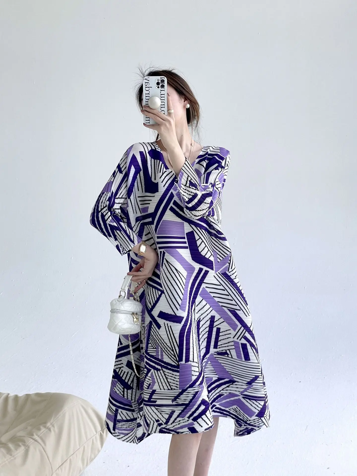 Pleated 2023 Spring New Fashion Light Luxury Printed Design Slimming Dress For Women
Pleated 2023 Spring New Fashion Light Luxury Printed Design Slimming Dress For Women