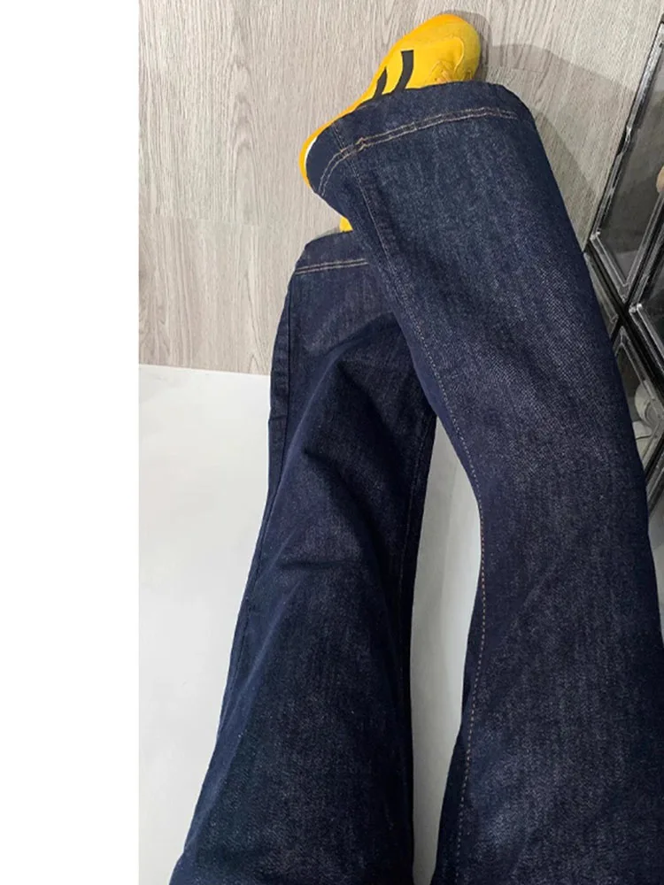 Большие размеры, темно-синие джинсовые расклешенные джинсы, женские свободные брюки-колокольчики с высокой талией, повседневная одежда, четыре сезона, подставка
Большие размеры, темно-синие джинсовые расклешенные джинсы, женские свободные брюки-колокольчики с высокой талией, повседневная одежда, четыре сезона, подставка