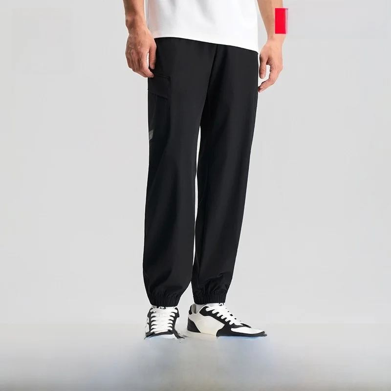 XTEP мужские брюки для бега Fitn, осень 2023, новые тканые спортивные длинные брюки, свободный крой, со средней талией, нейлоновый спандекс, лето
XTEP мужские брюки для бега Fitn, осень 2023, новые тканые спортивные длинные брюки, свободный крой, со средней талией, нейлоновый спандекс, лето