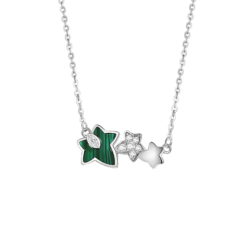 European S925 Sterling Silver Sparkling Green Maple Leaf Necklace For Ladies' Birthday Anniversary Gift
European S925 Sterling Silver Sparkling Green Maple Leaf Necklace For Ladies' Birthday Anniversary Gift