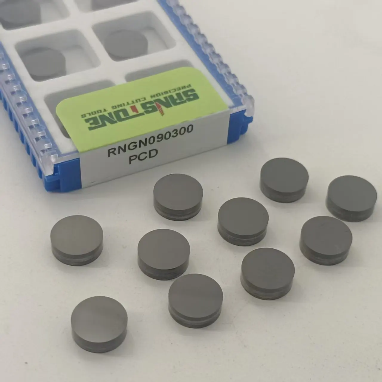 PCD RNGN090300 RNGN0903 RNGN1203 RNGN120300 RNGN Diamond Turning Inserts for Aluminum Metalworking
PCD RNGN090300 RNGN0903 RNGN1203 RNGN120300 RNGN Diamond Turning Inserts for Aluminum Metalworking