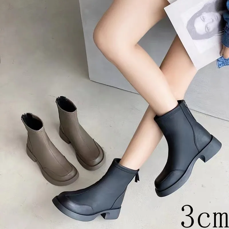 Hot Genuine Leather Women's Boots Retro British Style Slip-On Chelsea Boots Fashion Ankle Boots Round Toe Flat with Women Shoes
Hot Genuine Leather Women's Boots Retro British Style Slip-On Chelsea Boots Fashion Ankle Boots Round Toe Flat with Women Shoes