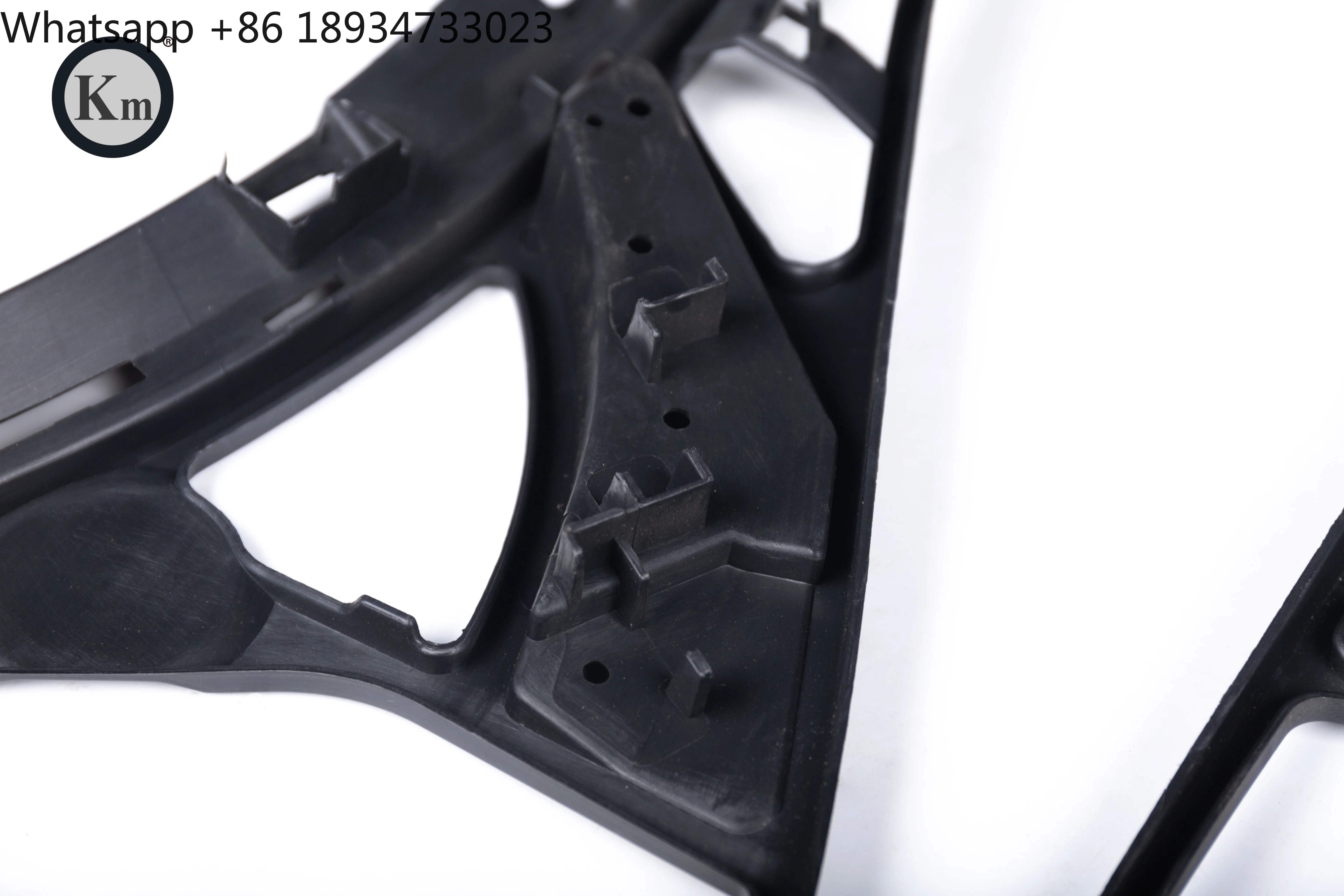 KM for 15-17 for Cayenne 958.2 Turbo Front Bumper Internal Bracket Lining or Fixed Bracket 95850517750 / 95850517850
KM for 15-17 for Cayenne 958.2 Turbo Front Bumper Internal Bracket Lining or Fixed Bracket 95850517750 / 95850517850
