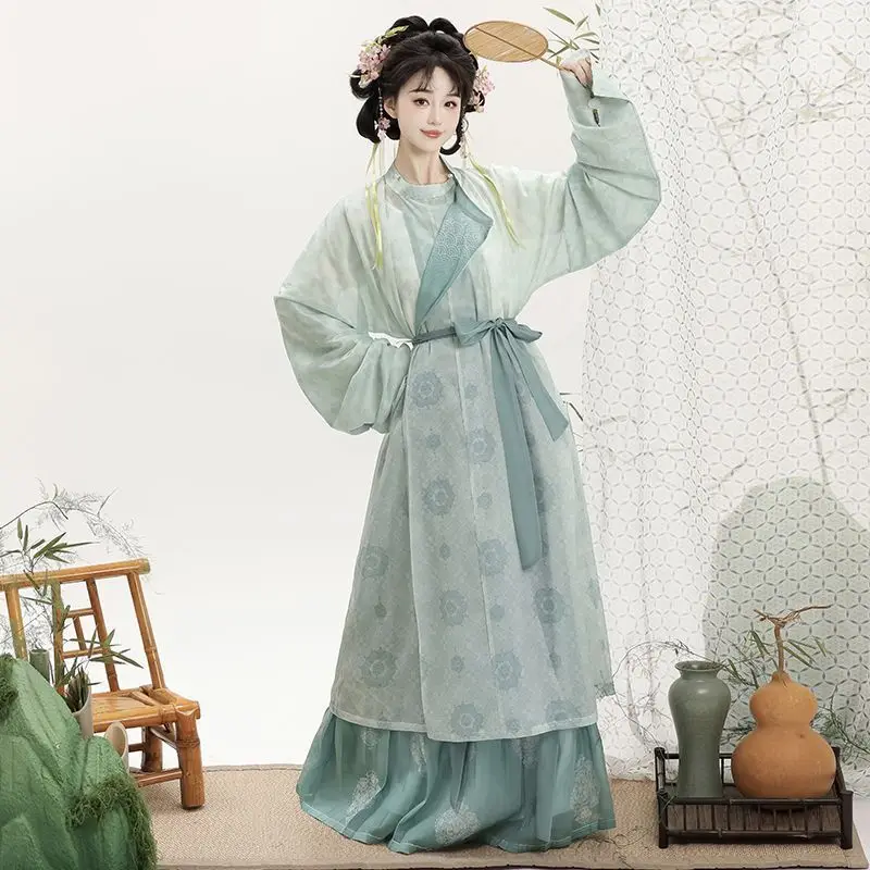 Original restored Tang Dynasty round-neck robe, bell-bottom pants, pleated skirt, Hanfu for women
Original restored Tang Dynasty round-neck robe, bell-bottom pants, pleated skirt, Hanfu for women