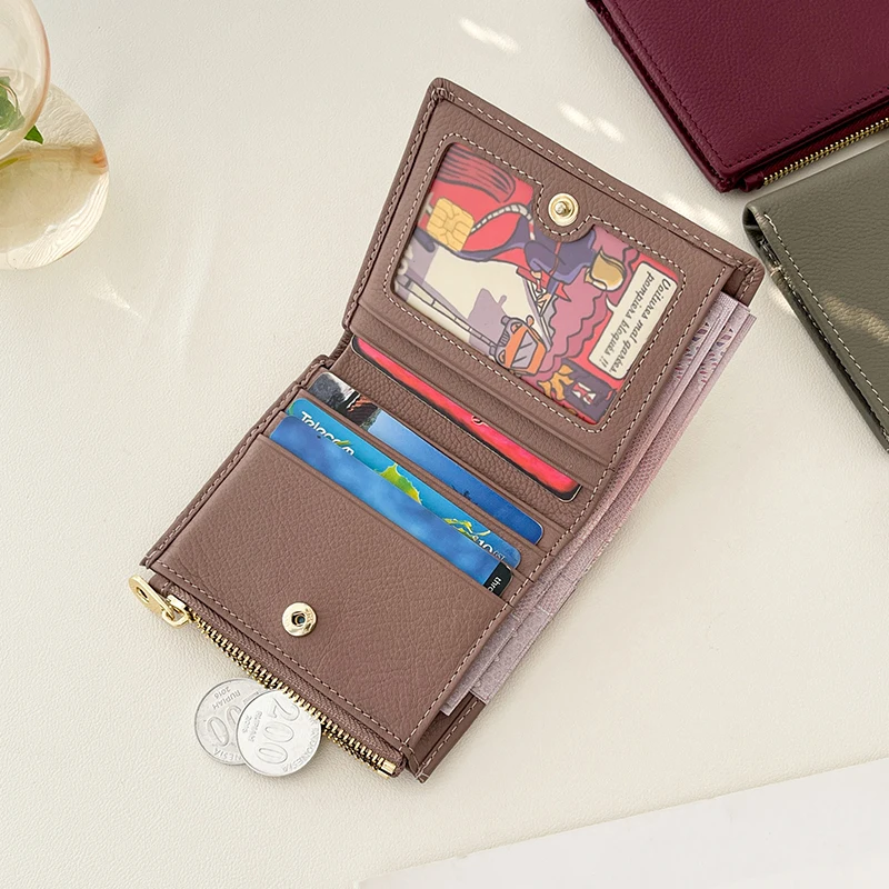 Elegant Ultra-Thin Soft Cowhide Leather Compact Wallet for Women Simple Design Short Card Holder Money Clip Purse
Elegant Ultra-Thin Soft Cowhide Leather Compact Wallet for Women Simple Design Short Card Holder Money Clip Purse