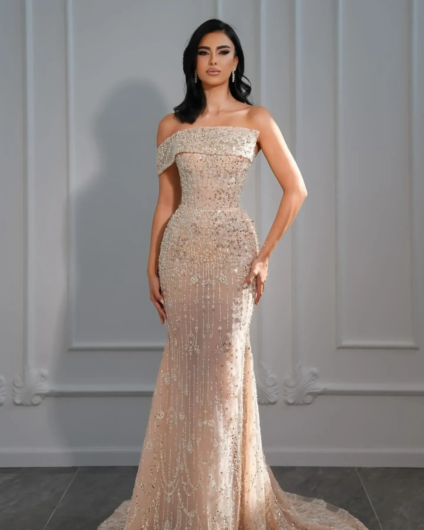 Champagne Illusion Mermaid Prom Dresses For Special Sequined Lace Elegant Evening Formal Party Reception Birthday Engagement Gow
Champagne Illusion Mermaid Prom Dresses For Special Sequined Lace Elegant Evening Formal Party Reception Birthday Engagement Gow