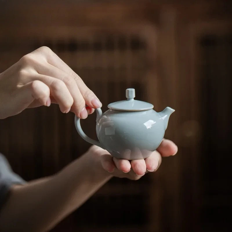 Secret Colored Glazed Ceramic Teapot Retro Tea Infuser Pot Tea Making Kettle With Filter Chinese Tea Set Accessories Ornaments
Secret Colored Glazed Ceramic Teapot Retro Tea Infuser Pot Tea Making Kettle With Filter Chinese Tea Set Accessories Ornaments