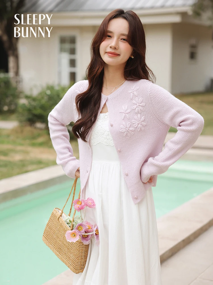 Women Mohair Floral Knit Cardigan Sweet Spring Sweater Slim Fit Button-Up Outerwear Round Neck Long Sleeve Elegant Cover-Up
Women Mohair Floral Knit Cardigan Sweet Spring Sweater Slim Fit Button-Up Outerwear Round Neck Long Sleeve Elegant Cover-Up