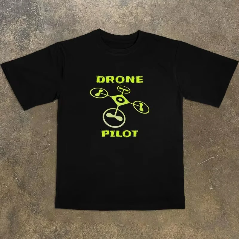 Футболка Drone Pilot для мужчин и женщин, футболки из чистого хлопка с короткими рукавами, топы в американском стиле ретро Y2k, спортивные футболки, летняя одежда, уличная одежда
Футболка Drone Pilot для мужчин и женщин, футболки из чистого хлопка с короткими рукавами, топы в американском стиле ретро Y2k, спортивные футболки, летняя одежда, уличная одежда