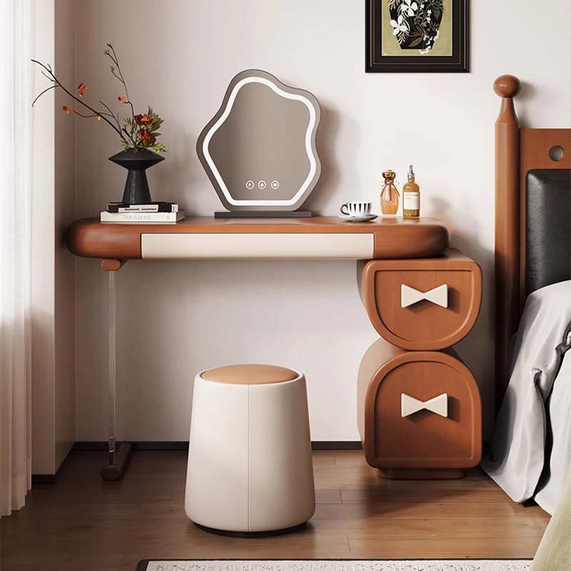 Italian Elegant Vanity Table Ornate Aesthetic Textured Premium Vanity Table Beautiful Meuble Chambre Bedroom Furniture
Italian Elegant Vanity Table Ornate Aesthetic Textured Premium Vanity Table Beautiful Meuble Chambre Bedroom Furniture