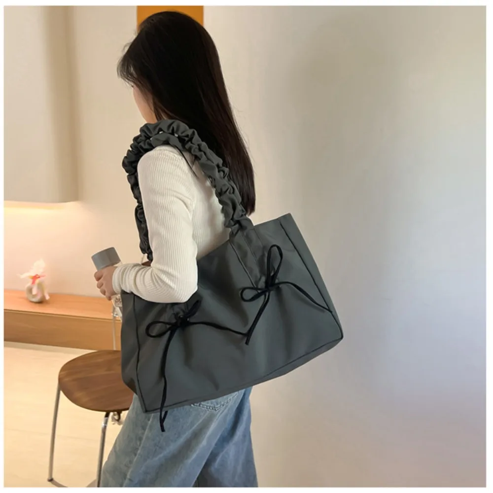 Interior Compartment Shoulder Bags Large Capacity 2024 Hot Sale Bags for Women Interior Zipper Pocket Nylon Women's Handbags
Interior Compartment Shoulder Bags Large Capacity 2024 Hot Sale Bags for Women Interior Zipper Pocket Nylon Women's Handbags