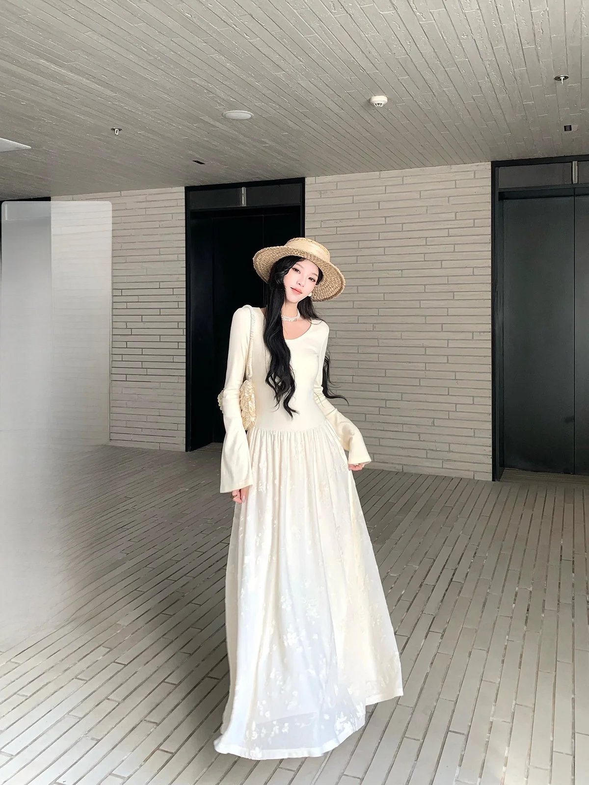 Iceollovy V-Neck Knitted Long Sleeve Mesh Dress Women's Spring Waist-Cinching Dress Casual Style 100% Other Material
Iceollovy V-Neck Knitted Long Sleeve Mesh Dress Women's Spring Waist-Cinching Dress Casual Style 100% Other Material