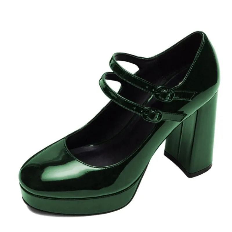 SHOFOO Sexy women's high heels. Green patent leather single shoes. About 13cm heel height. Round toe pumps. Double buckle shoes.
SHOFOO Sexy women's high heels. Green patent leather single shoes. About 13cm heel height. Round toe pumps. Double buckle shoes.