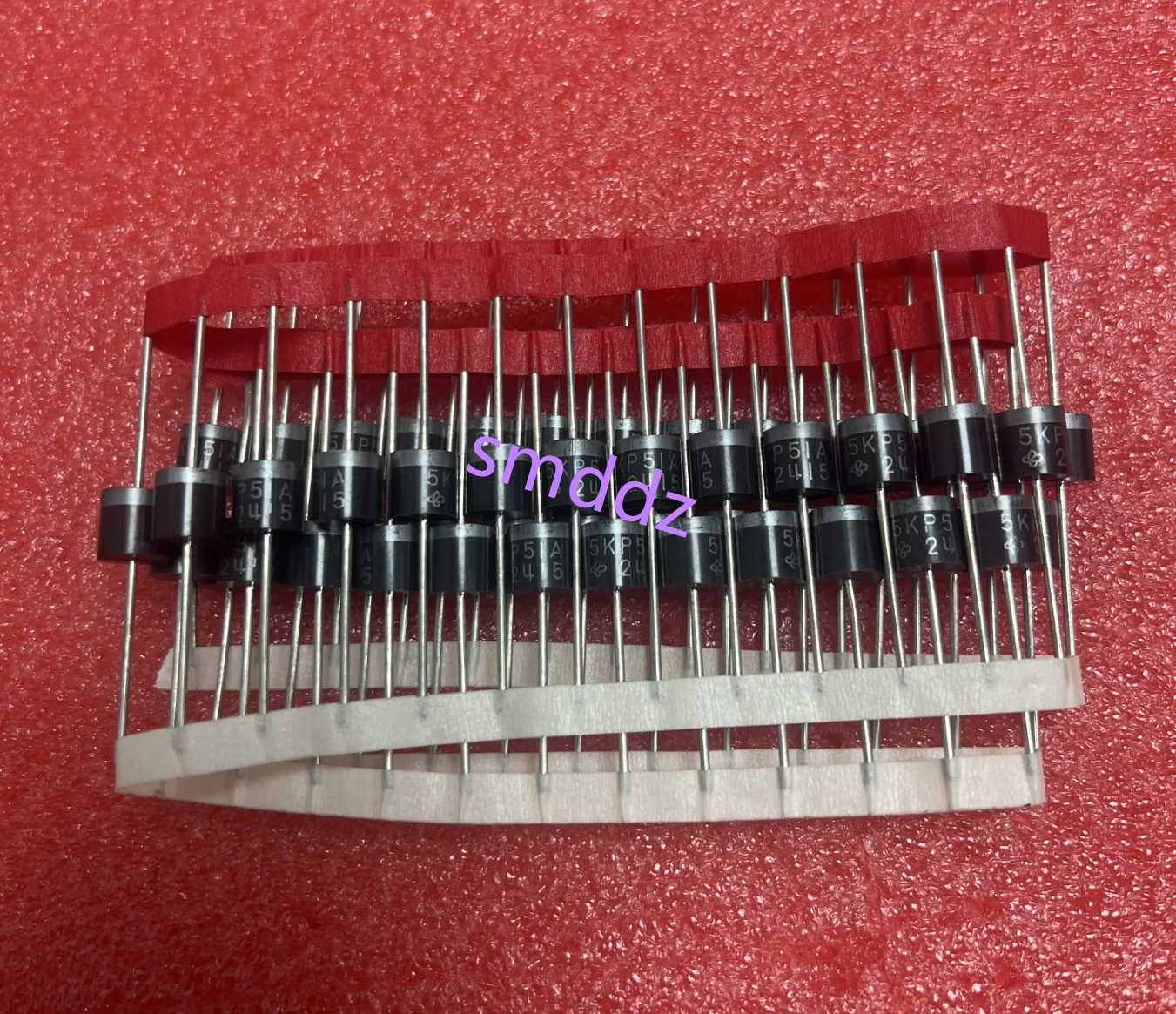 20 шт./Дизод TVS с положительным подавлением (прямая вставка, однонаправленный): 5KP22A 5KP24A 5KP26A 5KP28A 5KP30A 5KP33A
20 шт./Дизод TVS с положительным подавлением (прямая вставка, однонаправленный): 5KP22A 5KP24A 5KP26A 5KP28A 5KP30A 5KP33A