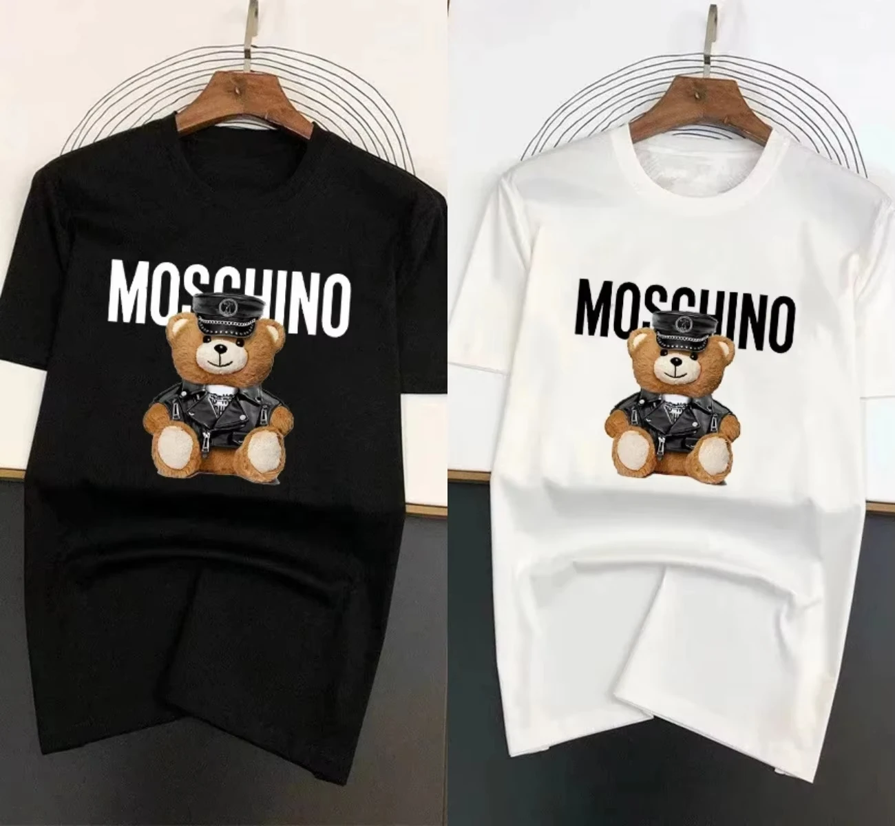 2025 Men's and Women's Fashion Luxury Brand Cotton Printed Top T-shirts Summer Leisure Comfort cotton Men's And Women's T-Shirt
2025 Men's and Women's Fashion Luxury Brand Cotton Printed Top T-shirts Summer Leisure Comfort cotton Men's And Women's T-Shirt