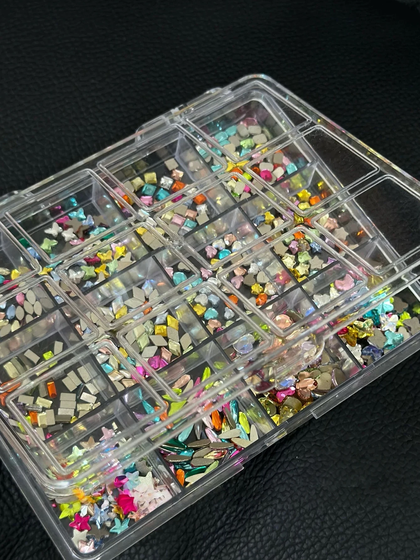 16-square star and heart-shaped flat diamond nail art accessory set DIY nail art art, charming star and heart nail art patterns
16-square star and heart-shaped flat diamond nail art accessory set DIY nail art art, charming star and heart nail art patterns