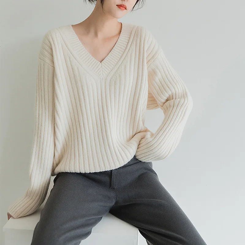 Vintage Jumper Lady Sweater V-neck Loose Solid Womens Knitted Top 2025 Autumn Winter Long Sleeve Female Short Pullovers
Vintage Jumper Lady Sweater V-neck Loose Solid Womens Knitted Top 2025 Autumn Winter Long Sleeve Female Short Pullovers