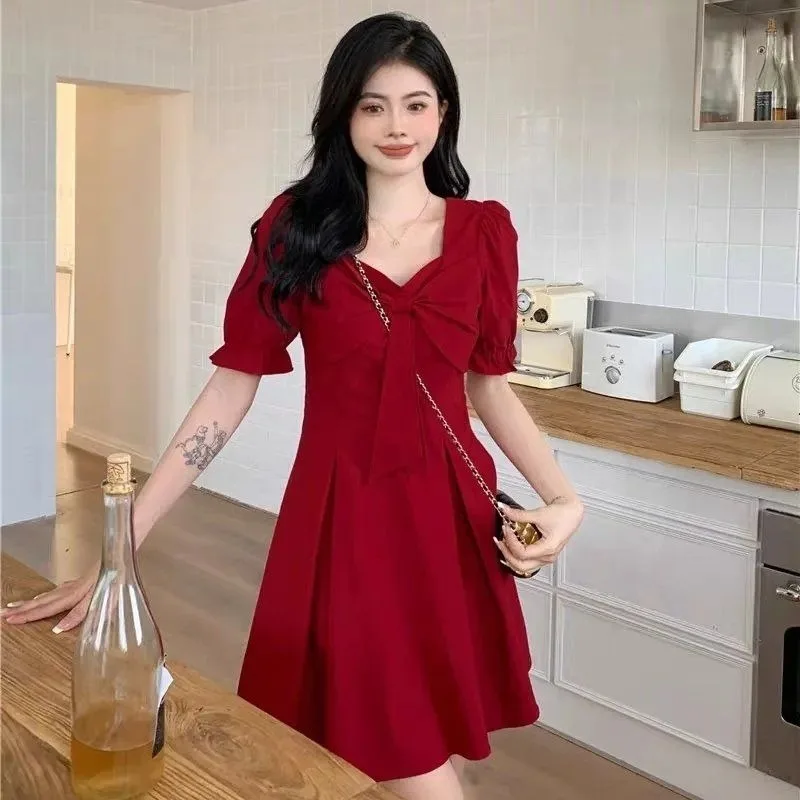 Women's Elegant Red Mini Dress V-neck Puff Sleeve Slim Fit A-line Party Dress
Women's Elegant Red Mini Dress V-neck Puff Sleeve Slim Fit A-line Party Dress