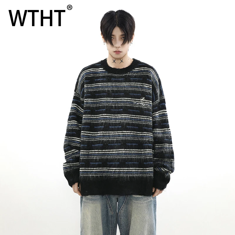 WTHT New Trendy Men's Striped Embroidery Design Knit Casual Pullovers Fashion Summer Loose Long Sleeves O-neck Tops Male 2A0127
WTHT New Trendy Men's Striped Embroidery Design Knit Casual Pullovers Fashion Summer Loose Long Sleeves O-neck Tops Male 2A0127