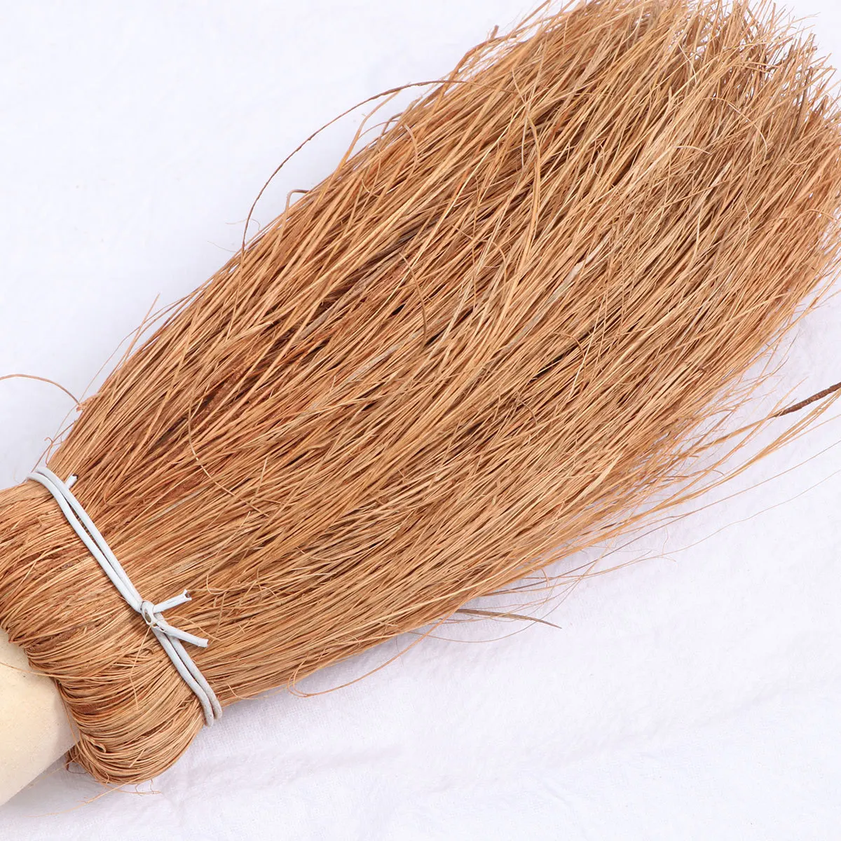 2Pcs Pan Brush Wooden Handle Coconut Fiber Cleaning Brush Kitchen Accessories Oil Stain Removal Pan Cleaner 
2Pcs Pan Brush Wooden Handle Coconut Fiber Cleaning Brush Kitchen Accessories Oil Stain Removal Pan Cleaner