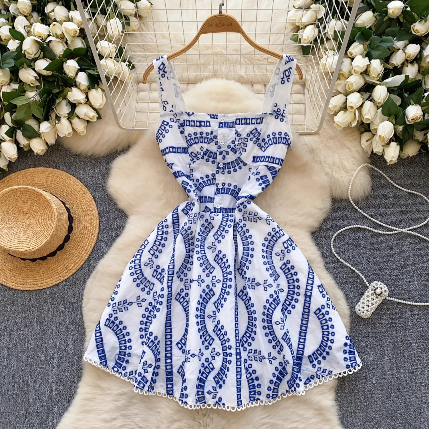 Retro Blue Printed Hollow Out Design Slim Fit Ruffles Spaghetti Strap Tank Dress Sleeveless Beach Holiday Mini Dresses Summer
Retro Blue Printed Hollow Out Design Slim Fit Ruffles Spaghetti Strap Tank Dress Sleeveless Beach Holiday Mini Dresses Summer