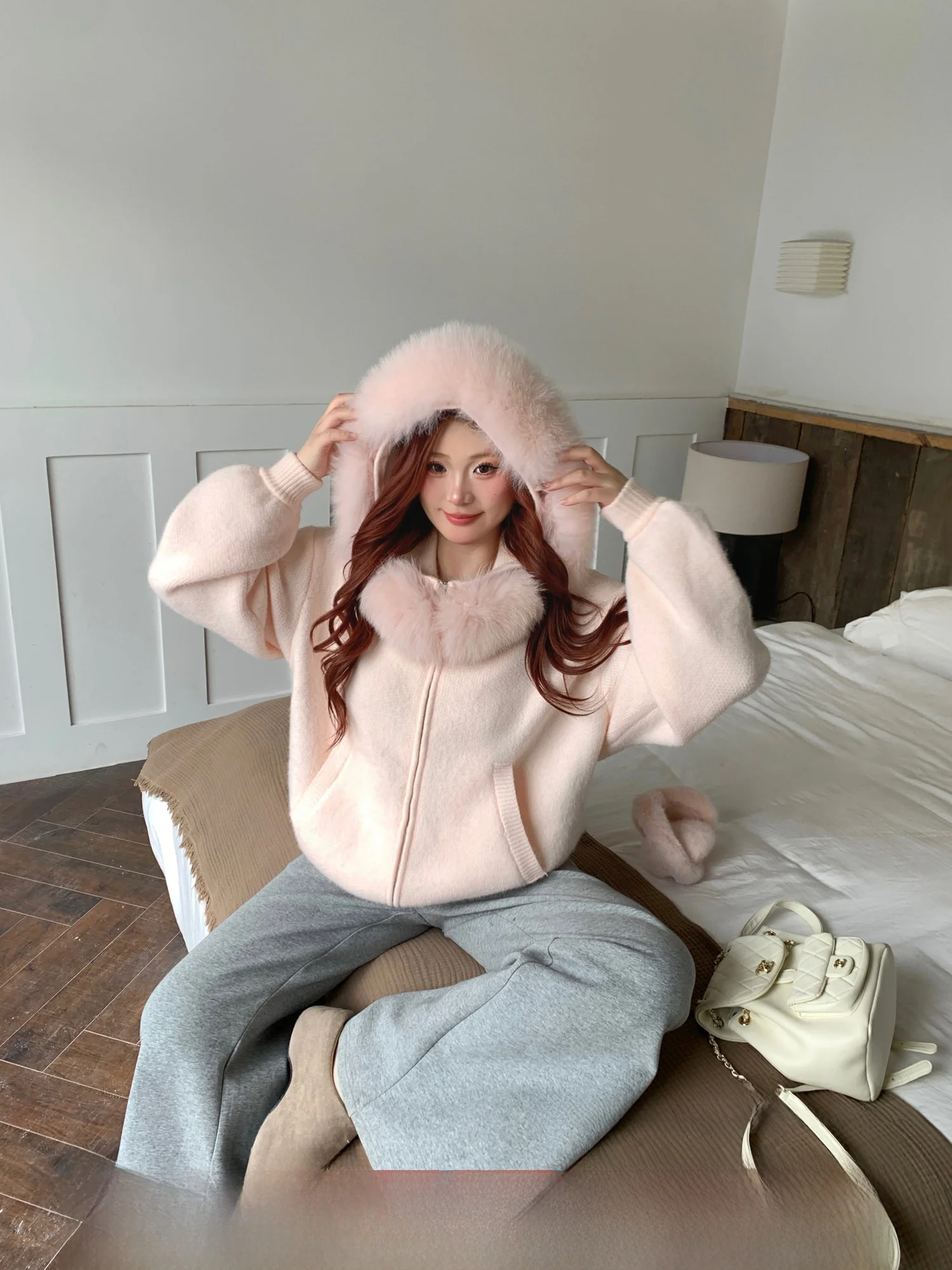 Cloud Snowball Large Size Furry Collar Hooded Open Cardigan Women's Soft Cozy Knitted Top ·SOUL Loose Sle Long Sve
Cloud Snowball Large Size Furry Collar Hooded Open Cardigan Women's Soft Cozy Knitted Top ·SOUL Loose Sle Long Sve