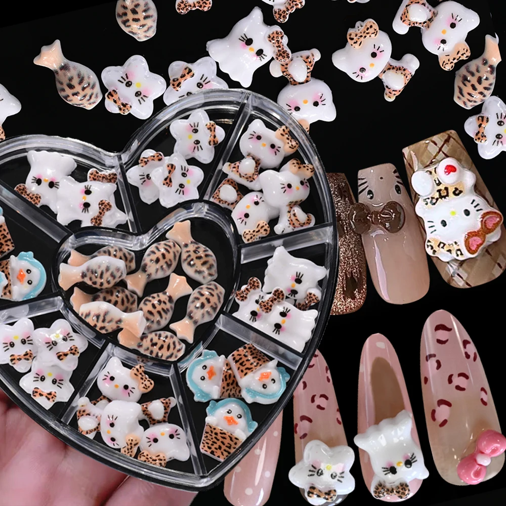 6/9 сеток/коробка, смешанные 3D леопардовые подвески для ногтей Hello Kitty Kawaii Love-heart Kitty Cat Nail Art Flatback Resin KT Cat Nail Parts &*
6/9 сеток/коробка, смешанные 3D леопардовые подвески для ногтей Hello Kitty Kawaii Love-heart Kitty Cat Nail Art Flatback Resin KT Cat Nail Parts &*