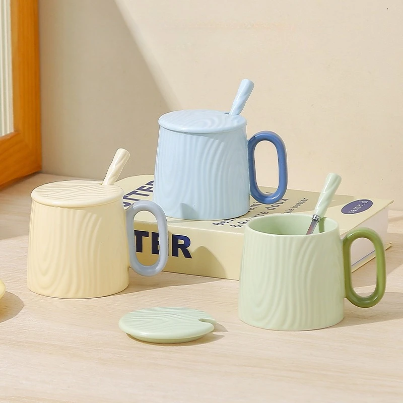 1pc Personalized Simple Embossed Twill Office Water Cup with Lid and Spoon, Household Mug, Large Capacity Mugs, Coffee Cups
1pc Personalized Simple Embossed Twill Office Water Cup with Lid and Spoon, Household Mug, Large Capacity Mugs, Coffee Cups
