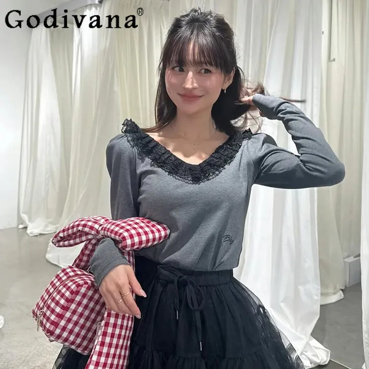 Japanese Fashion Sweet V-neck Lace Splicing Women's Long-sleeved T-shirt Spring and Summer New 2026 Ladies Jumpsuit Top Clothes
Japanese Fashion Sweet V-neck Lace Splicing Women's Long-sleeved T-shirt Spring and Summer New 2026 Ladies Jumpsuit Top Clothes