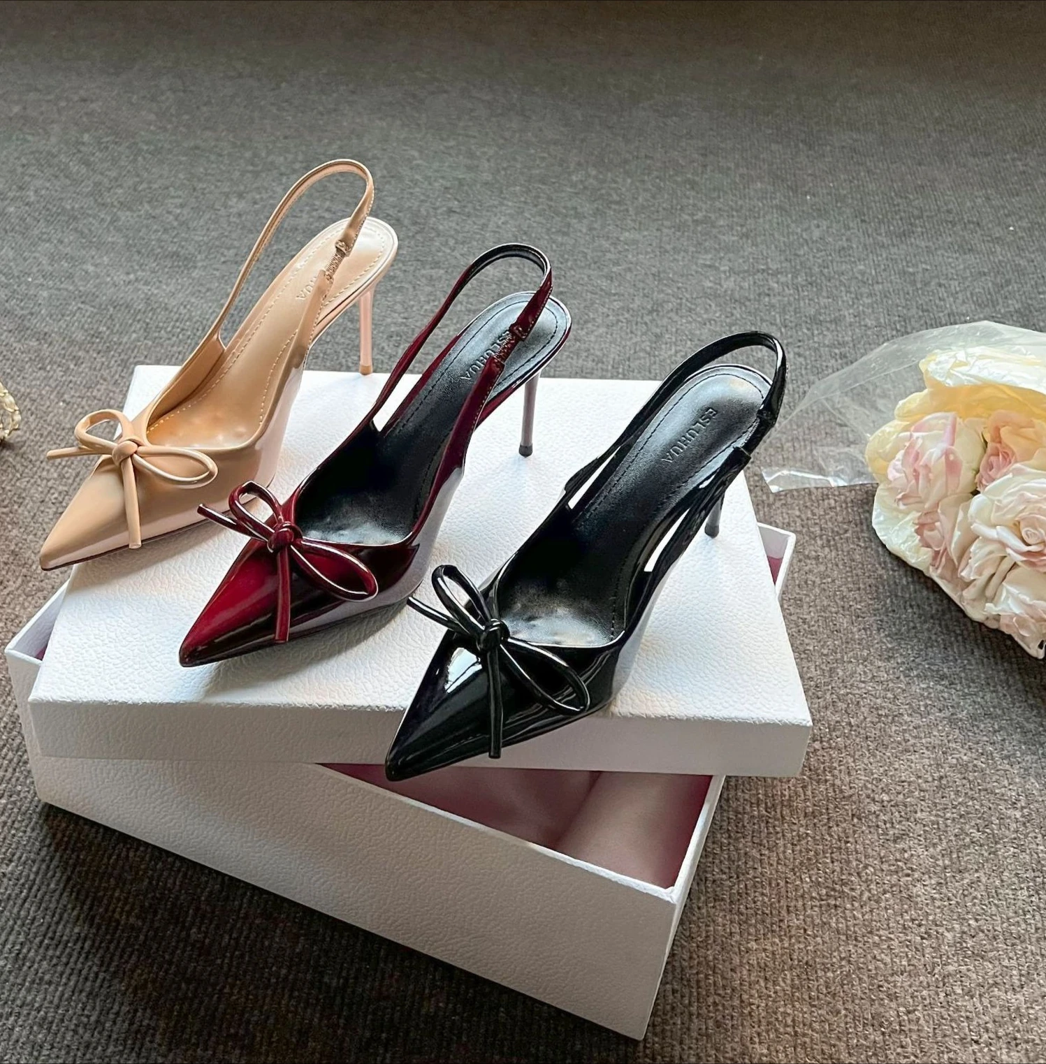 Burgundy high-heeled pointed-toe open-back Women's sandals with bows sexy stiletto heels shoes for women
Burgundy high-heeled pointed-toe open-back Women's sandals with bows sexy stiletto heels shoes for women