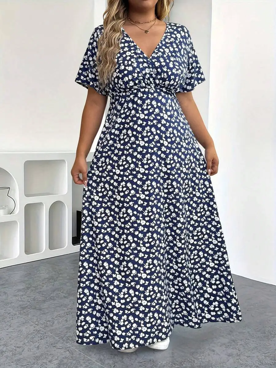 Plus Size Floral V-Neck Short Sleeve Maxi Dress Bohemian Style
Plus Size Floral V-Neck Short Sleeve Maxi Dress Bohemian Style