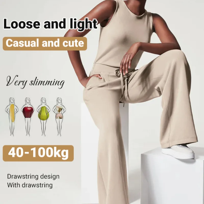 Slimming jumpsuit, comfortable loosefitting pants, perfect sleeveless design, lightweight
Slimming jumpsuit, comfortable loosefitting pants, perfect sleeveless design, lightweight
