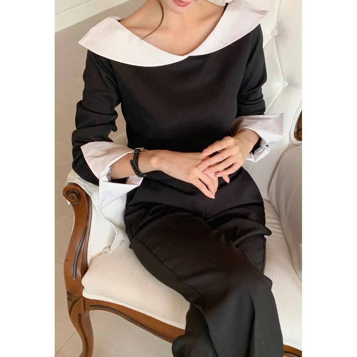 Женский шикарный осенне-зимний топ с эффектом двухслойности, простой дизайн, однотонный, с кружевным воротником, дышащий
Женский шикарный осенне-зимний топ с эффектом двухслойности, простой дизайн, однотонный, с кружевным воротником, дышащий