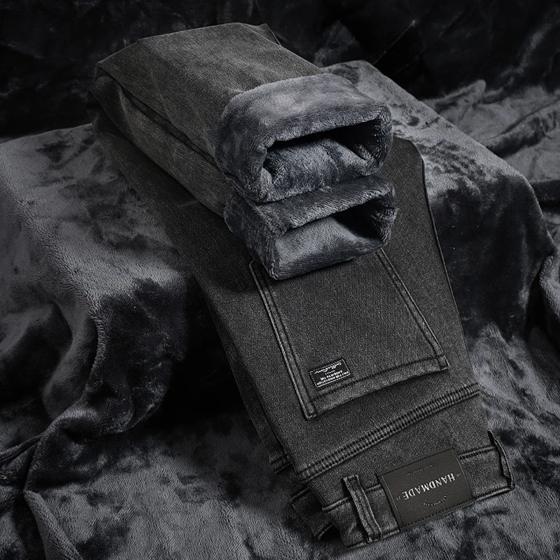 2025 New Winter Men's Slim Fleece Jeans Thick Elastic Denim Pants Warm Straight Casual Male Clothes Fashion Plush Trousers
2025 New Winter Men's Slim Fleece Jeans Thick Elastic Denim Pants Warm Straight Casual Male Clothes Fashion Plush Trousers