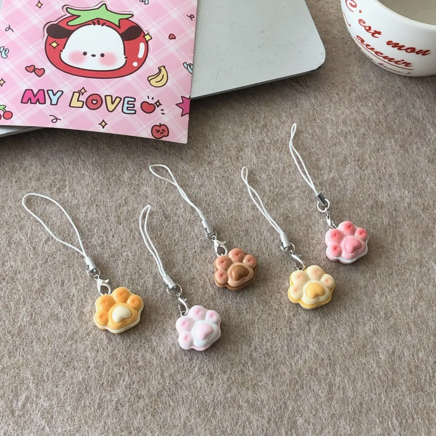 Cute Paw Print Phone Charms Kawaii Animal Foot Pendants for Phone Lanyards Keychains Girly Accessories
Cute Paw Print Phone Charms Kawaii Animal Foot Pendants for Phone Lanyards Keychains Girly Accessories