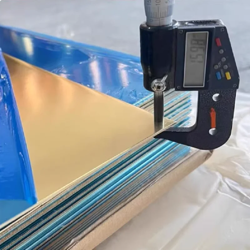 Латунная пластина-лист толщиной 0,5 ~ 6 мм
Латунная пластина-лист толщиной 0,5 ~ 6 мм