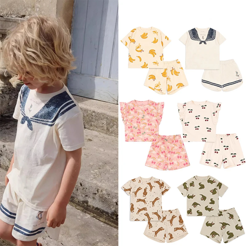 Children's Clothing Set 2025 New Boy Printed T-shirt Shorts Set Girl Manyin Unicorn Tops Kids Casual Pullover T-shirt Shorts Set
Children's Clothing Set 2025 New Boy Printed T-shirt Shorts Set Girl Manyin Unicorn Tops Kids Casual Pullover T-shirt Shorts Set