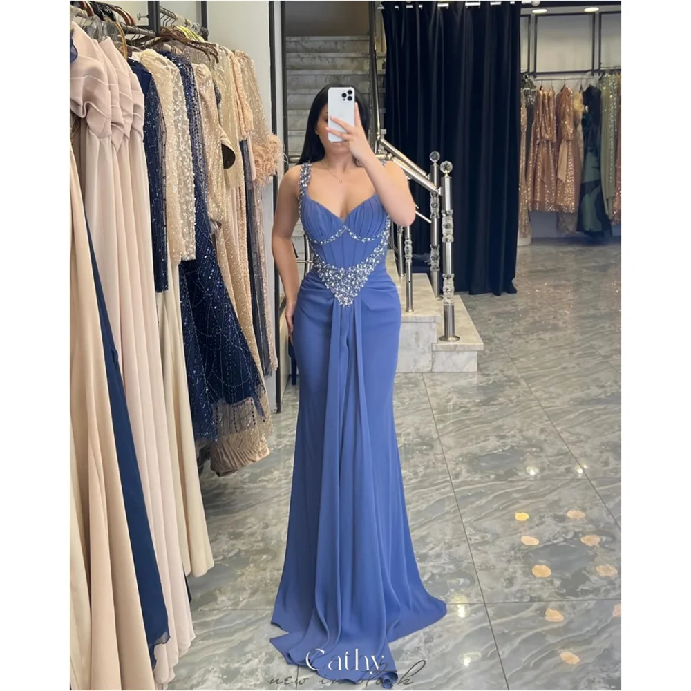 Вечернее платье-русалка Cathy Customized с синим бриллиантовым воротником, плиссировкой и стразами, длиной в пол, для выпускного вечера/торжественных мероприятий 2026
Вечернее платье-русалка Cathy Customized с синим бриллиантовым воротником, плиссировкой и стразами, длиной в пол, для выпускного вечера/торжественных мероприятий 2026