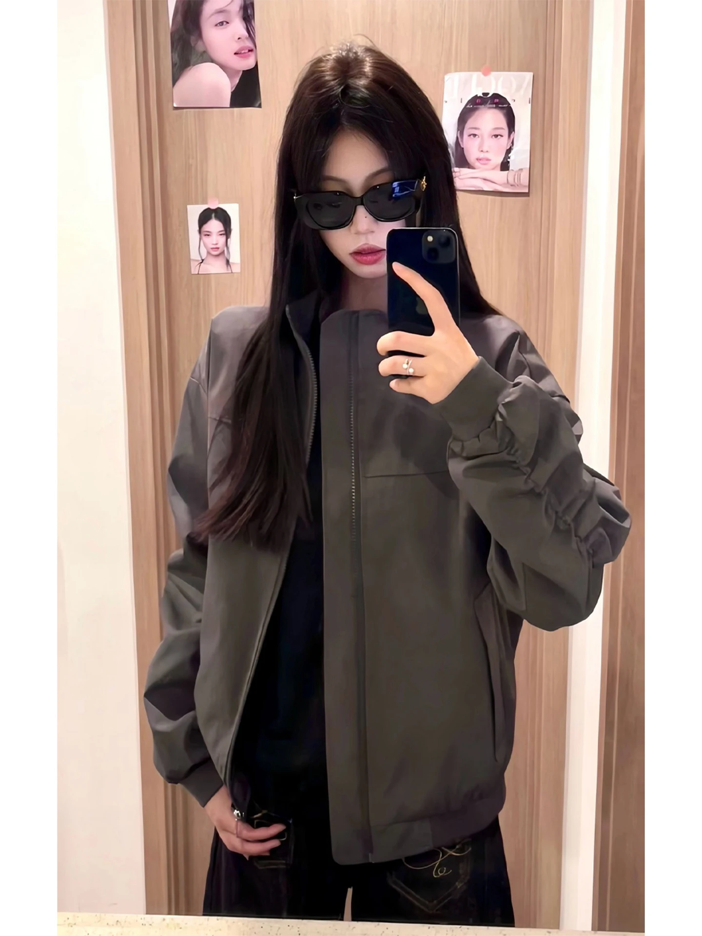American Style Pilot Jacket Short Sleeve Zipper Closure Stand Collar Baseball Coat for Men And Women Autumn Fashionable Youth
American Style Pilot Jacket Short Sleeve Zipper Closure Stand Collar Baseball Coat for Men And Women Autumn Fashionable Youth